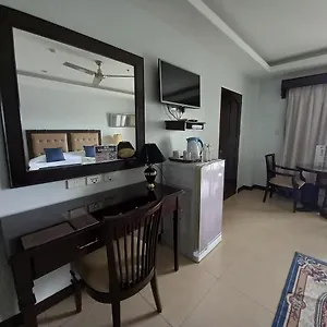 Wild Orchid אתר נופש אנגלס